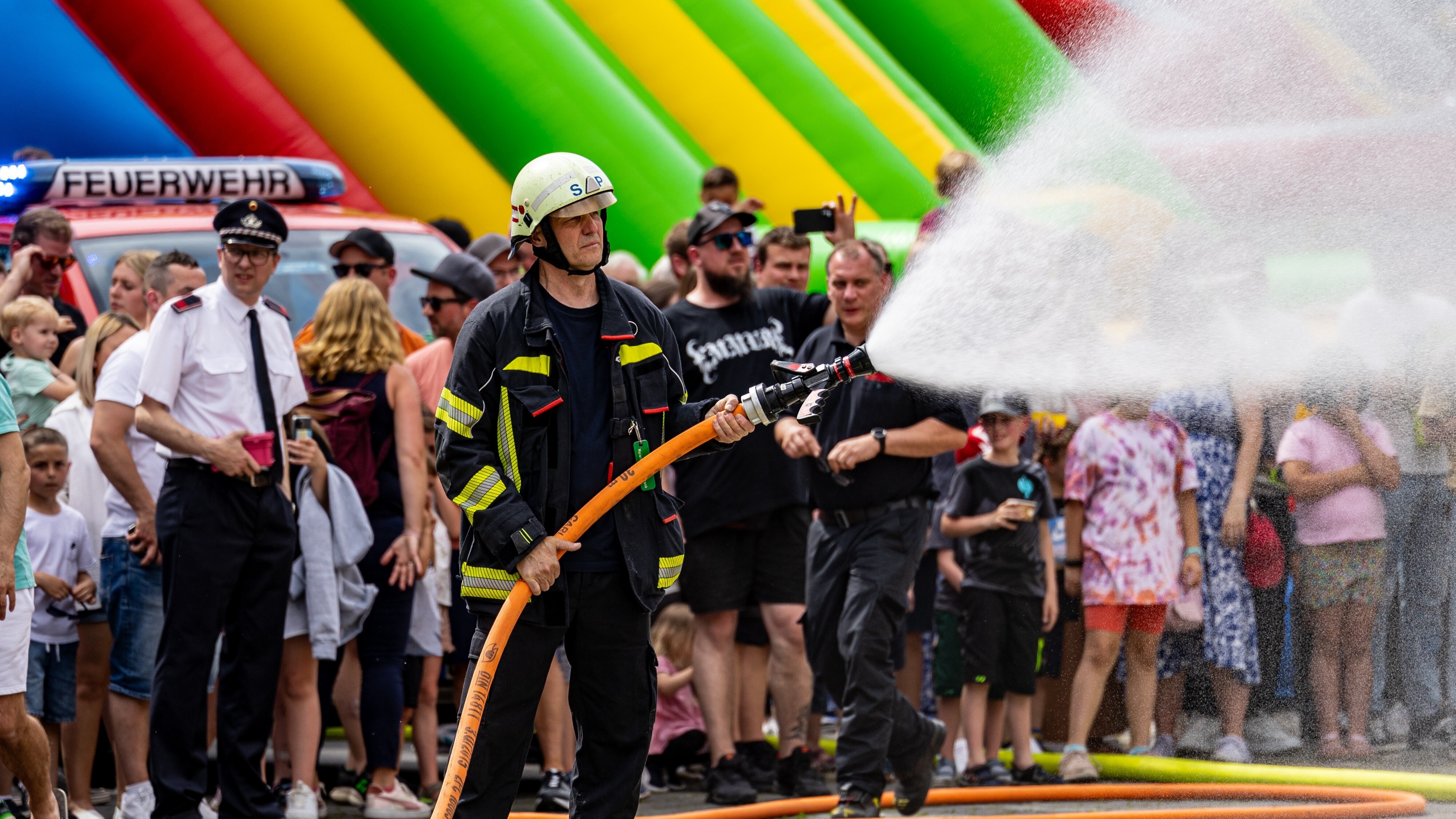 Lschzug ldt zum Fest ein